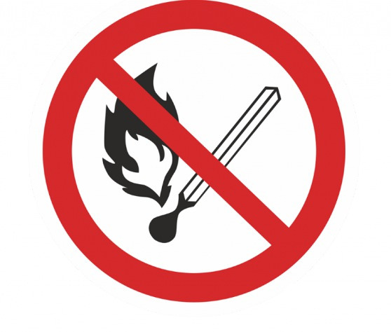 фото Знак P-02 (Запрещается пользоваться открытым огнем и курить)